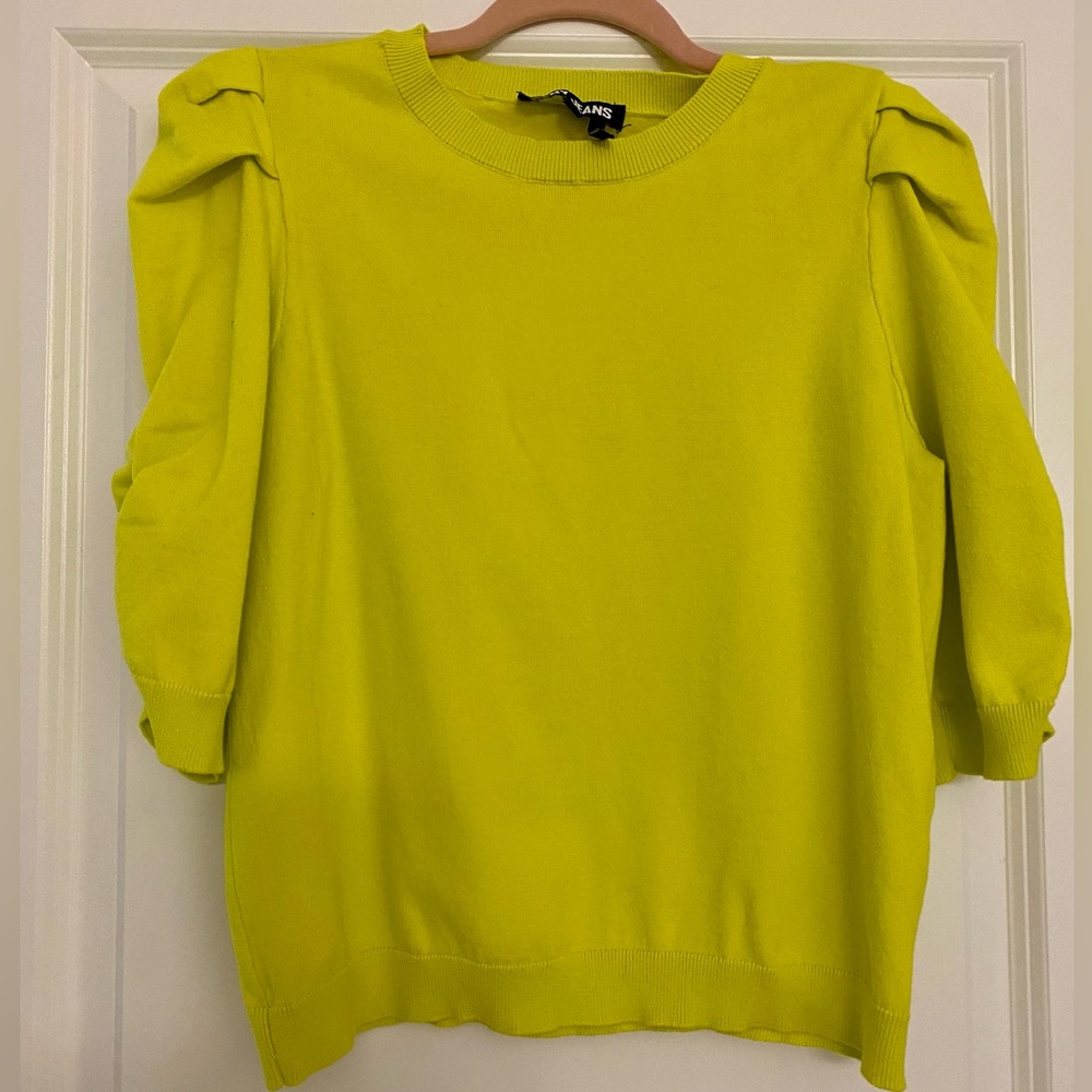 🍀2/$22 DKNY Bright Yellow Sweater